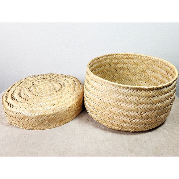 Handwoven Wicker Basket Rounded Storage w/ Lid 9" x 6" Home Decor Vintage - Picture 10 of 13